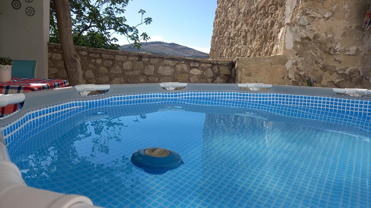 Casa Singular Y Con Encanto Baena Exterior photo